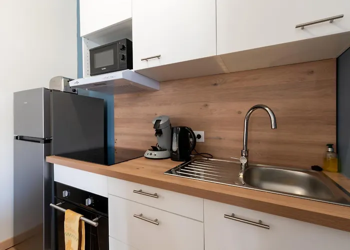 Le Balcon Fleuri - 9 Min Sanctuaires - Renove & Equipe - Calme Sur Cour - 4 Couchages Apartman