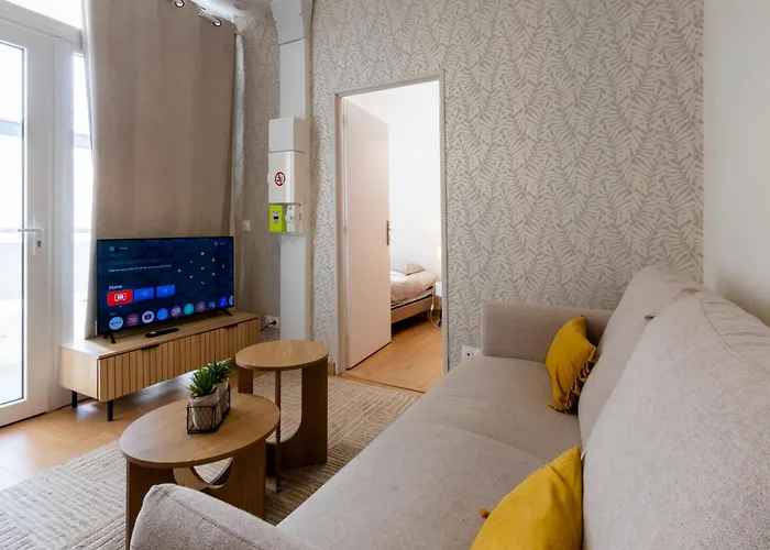 Le Balcon Fleuri - 9 Min Sanctuaires - Renove & Equipe - Calme Sur Cour - 4 Couchages * Lourdes