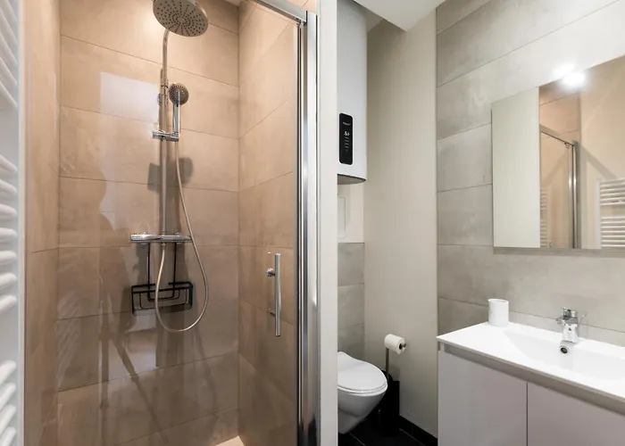 Le Balcon Fleuri - 9 Min Sanctuaires - Renove & Equipe - Calme Sur Cour - 4 Couchages * Lourdes