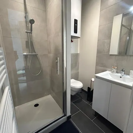 Le Balcon Fleuri - 9 min sanctuaires - Rénové&équipé - Calme sur Cour - 4 couchages Appartamento *