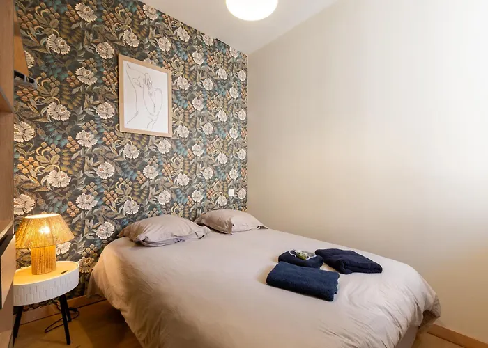 Le Balcon Fleuri - 9 Min Sanctuaires - Renove & Equipe - Calme Sur Cour - 4 Couchages